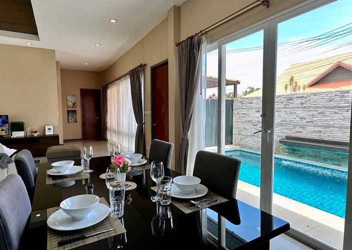 더 빌 좀티엔 풀빌라