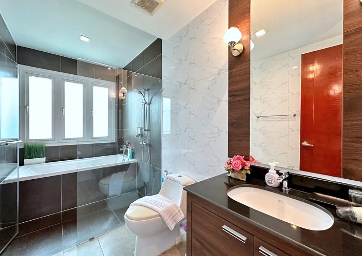 더 빌 좀티엔 풀빌라