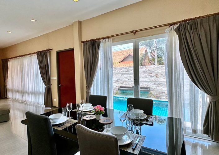 더 빌 좀티엔 풀빌라